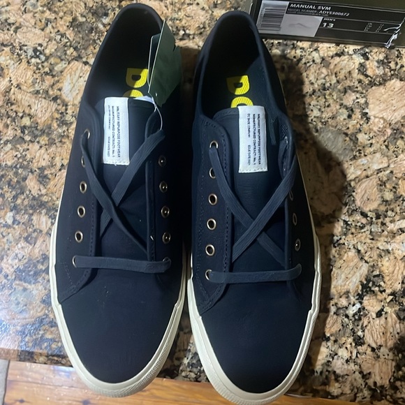DC shoes new with tags - Picture 3 of 3